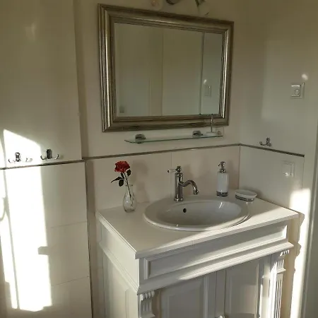 Luetten Uttied Апартаменты *